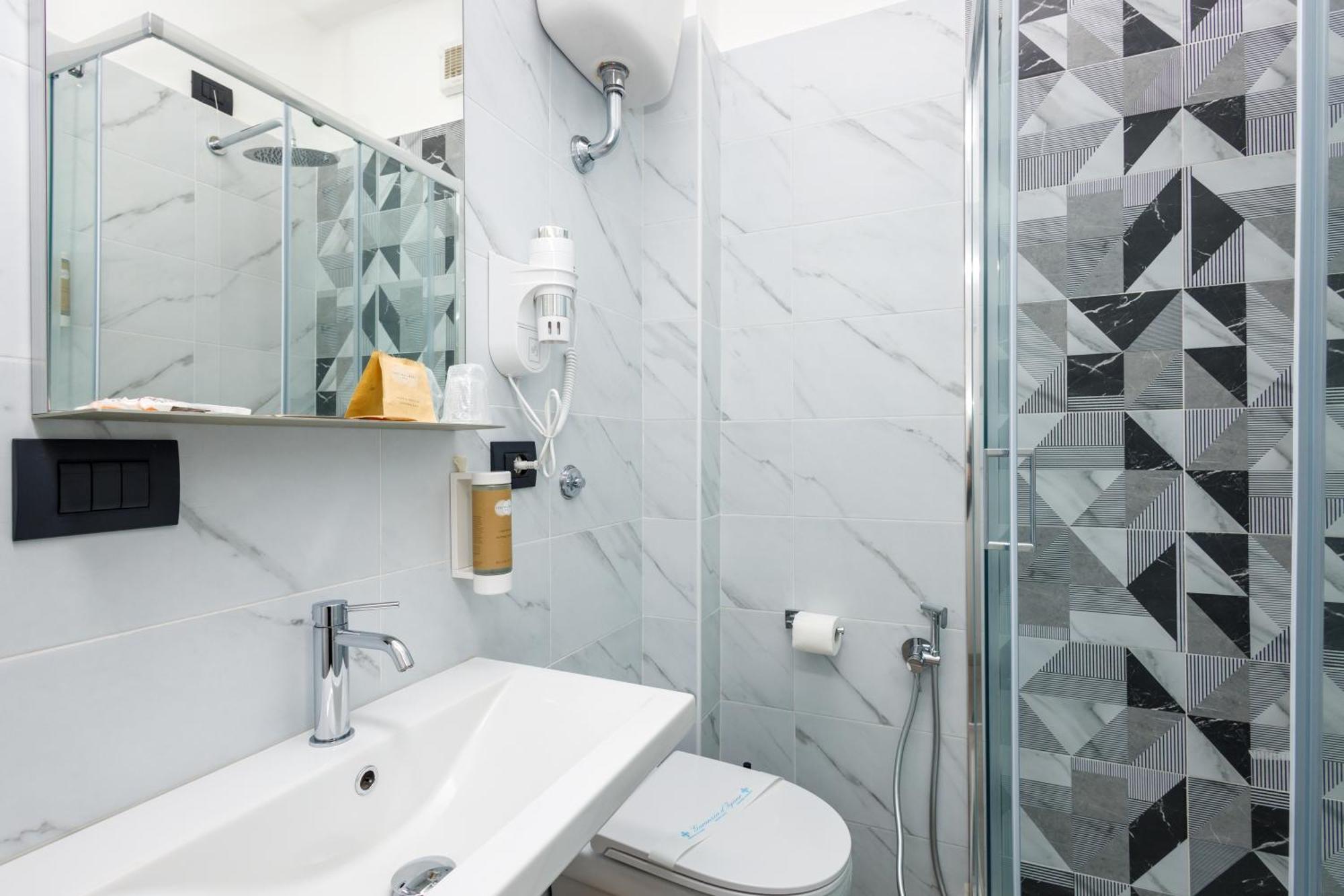 Crossroad Hotel Рим Экстерьер фото