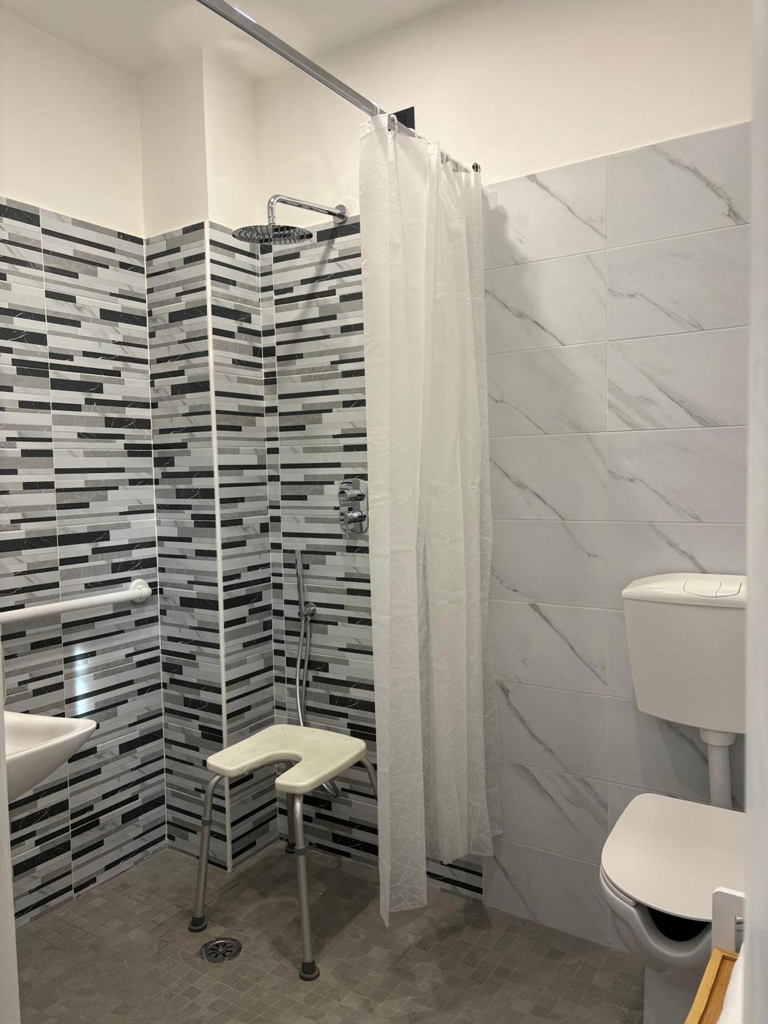 Crossroad Hotel Рим Экстерьер фото